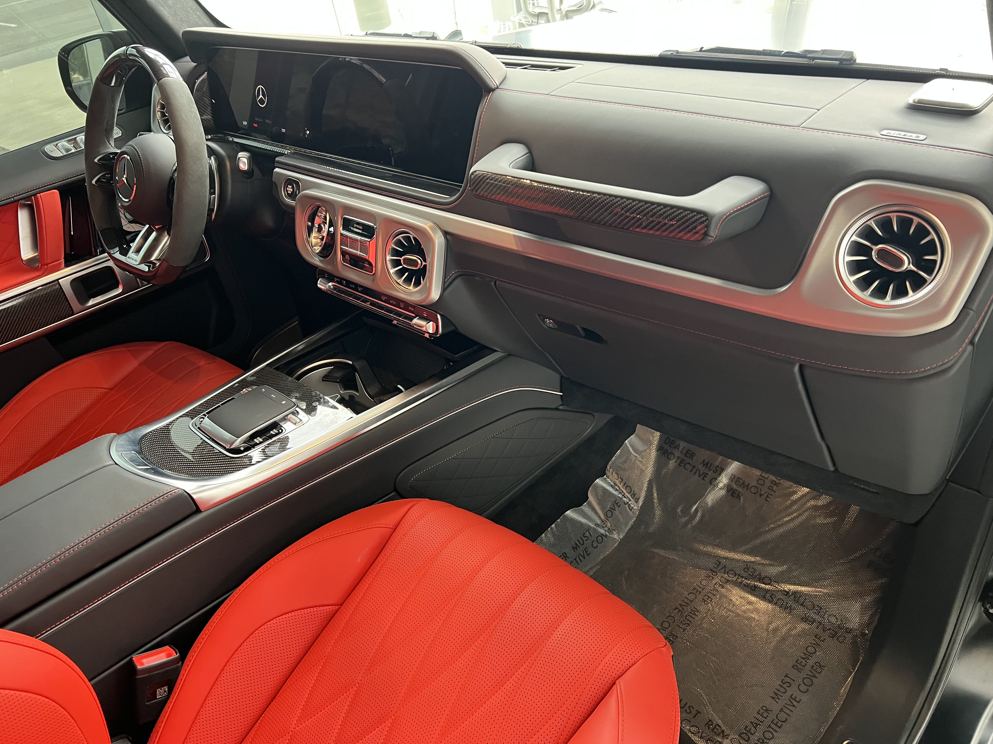 Used 2025 Mercedes-Benz G 63 AMG 4MATIC image 24