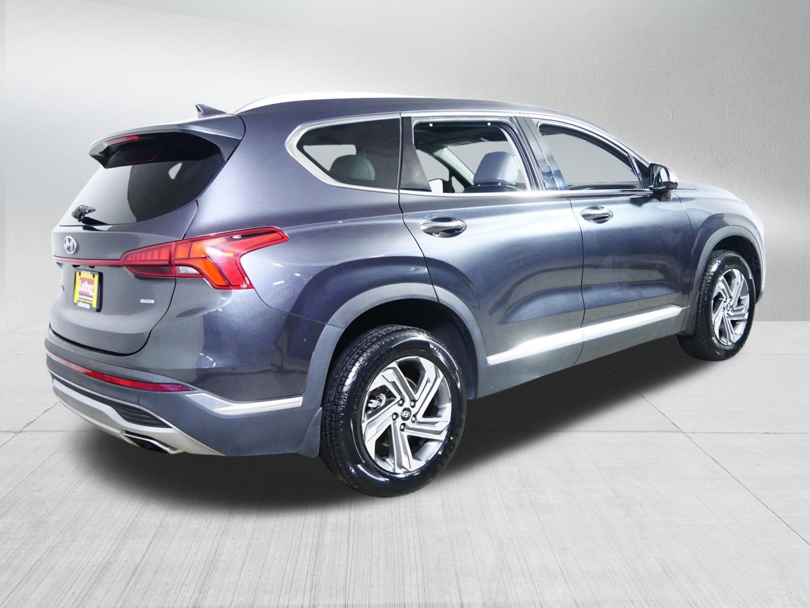 Used 2023 Hyundai Santa Fe SEL w/ Premium Package AWD/4WD image 7