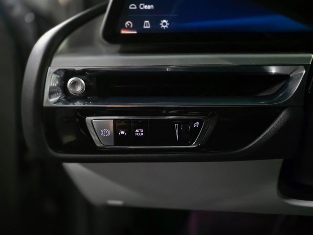 Used 2024 Cadillac Lyriq Luxury image 30