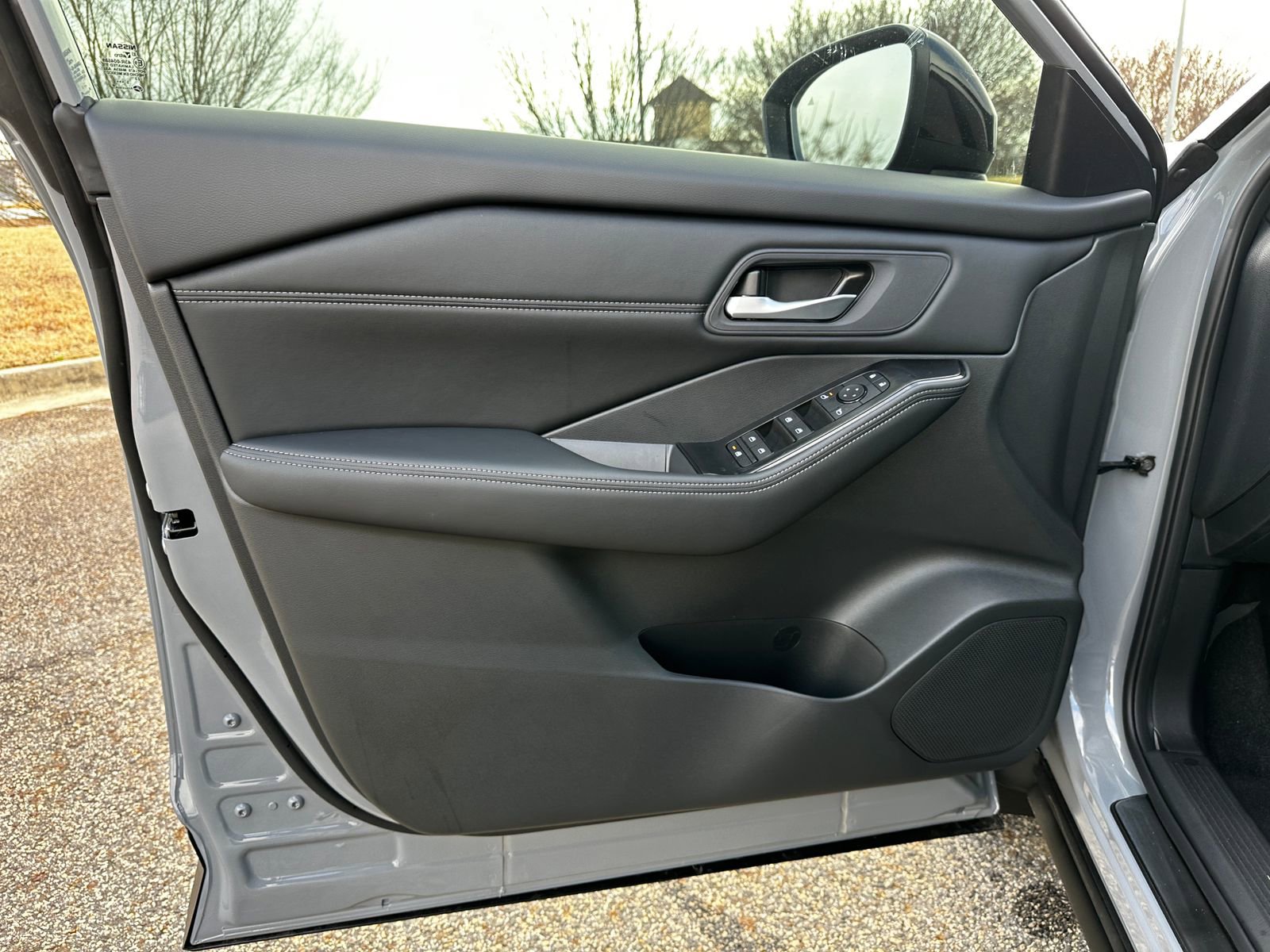 New 2026 Nissan Rogue SV image 10