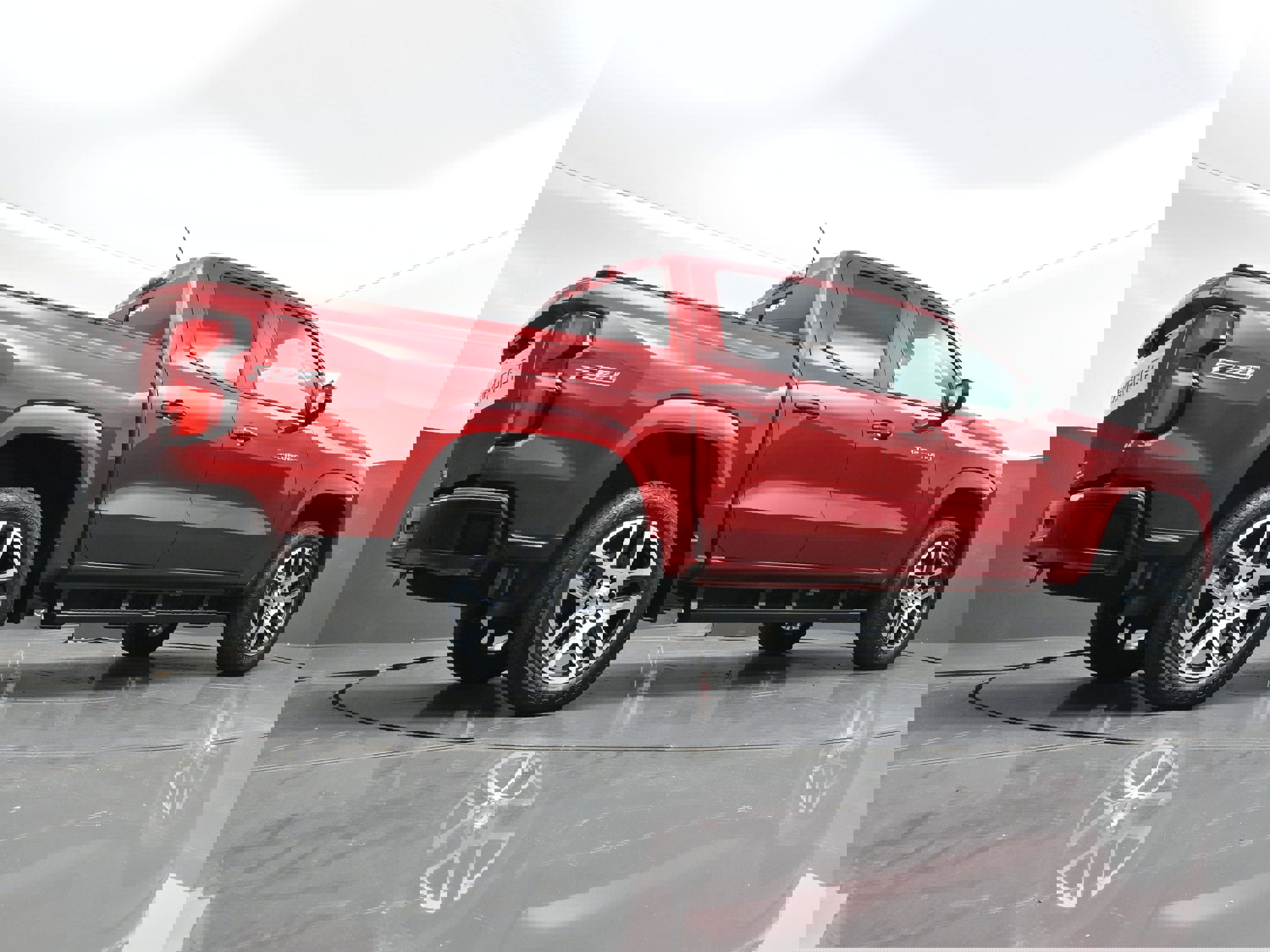 Used 2024 Chevrolet Colorado Z71 w/ Z71 Convenience Package 2 image 44