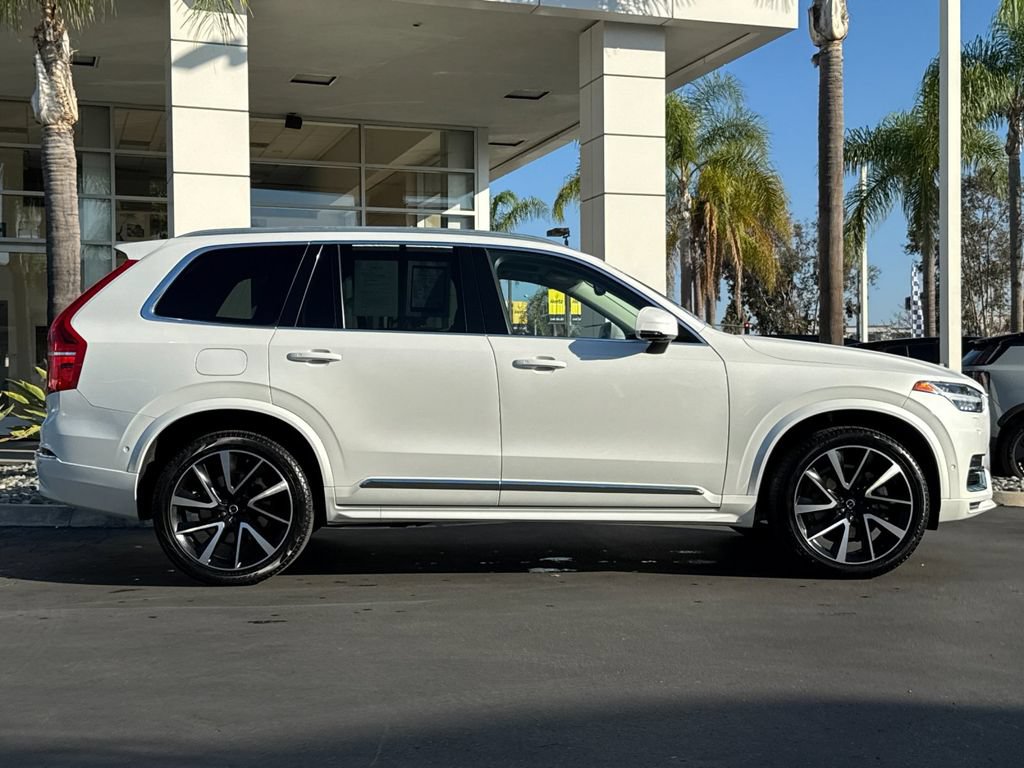 Certified 2023 Volvo XC90 B5 Plus AWD/4WD image 6