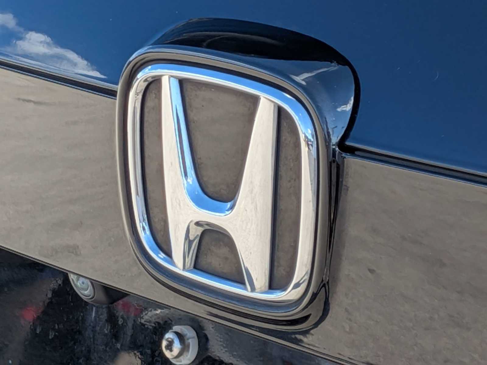 Used 2018 Honda Accord Sport image 12