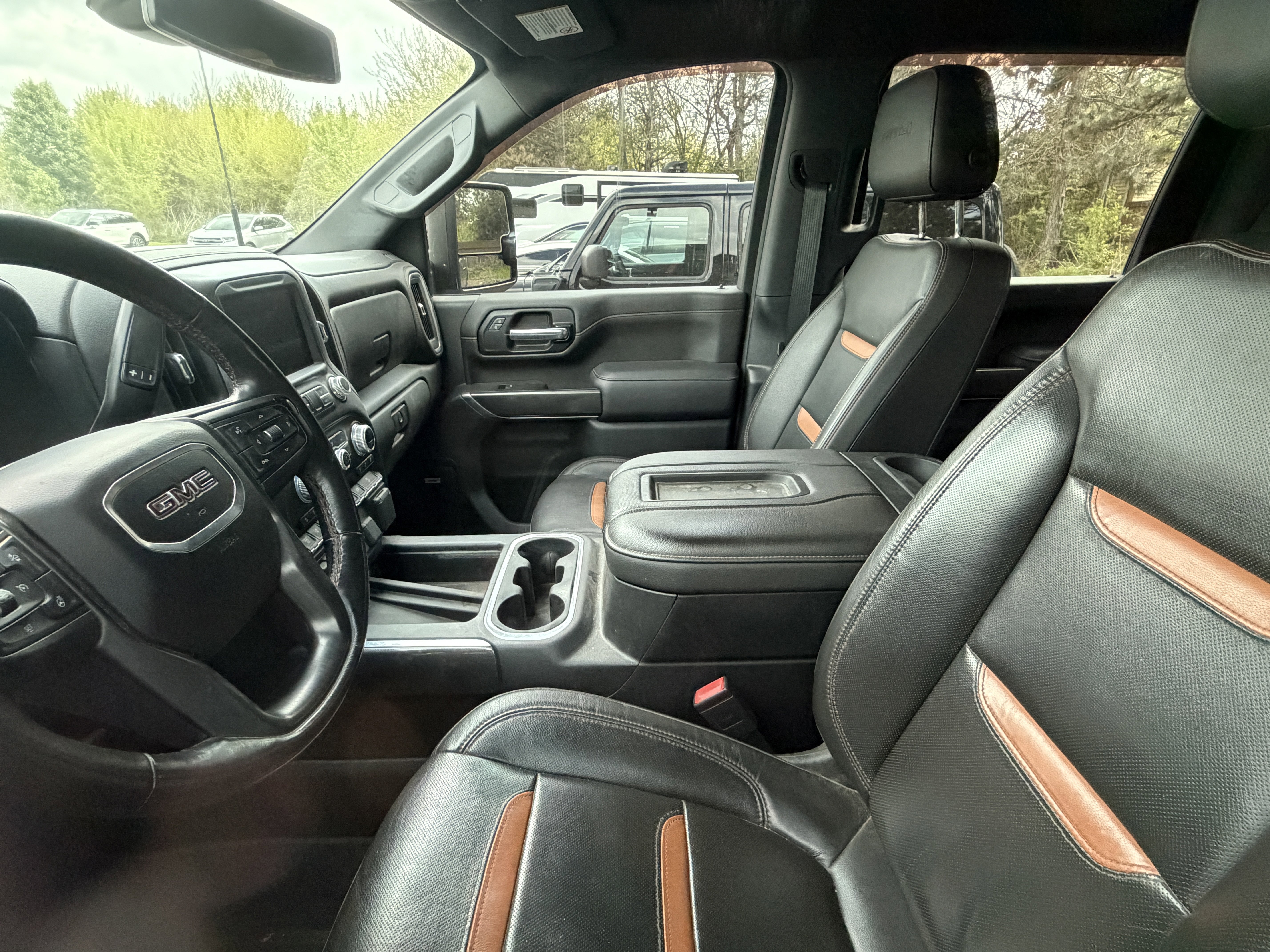 Used 2020 GMC Sierra 2500 AT4 w/ AT4 Premium Package AWD/4WD image 13