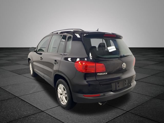 Used 2016 Volkswagen Tiguan S AWD/4WD image 4