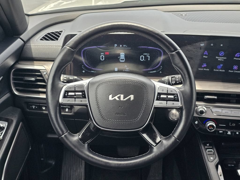 Used 2025 Kia Telluride AWD image 15