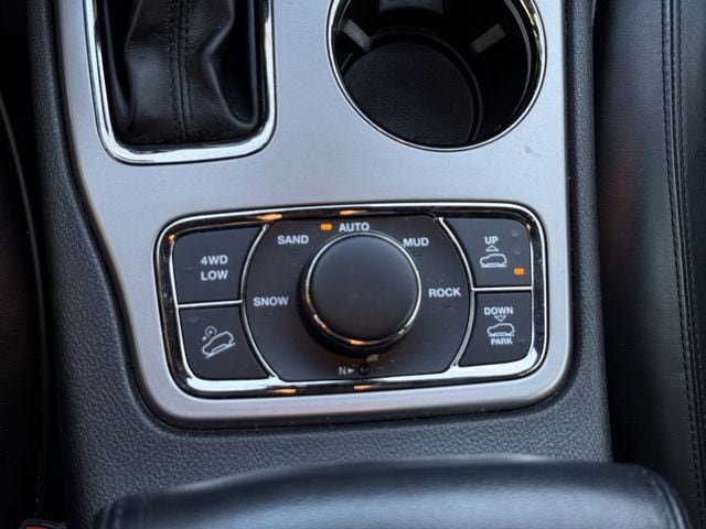 Used 2021 Jeep Grand Cherokee High Altitude AWD/4WD image 20