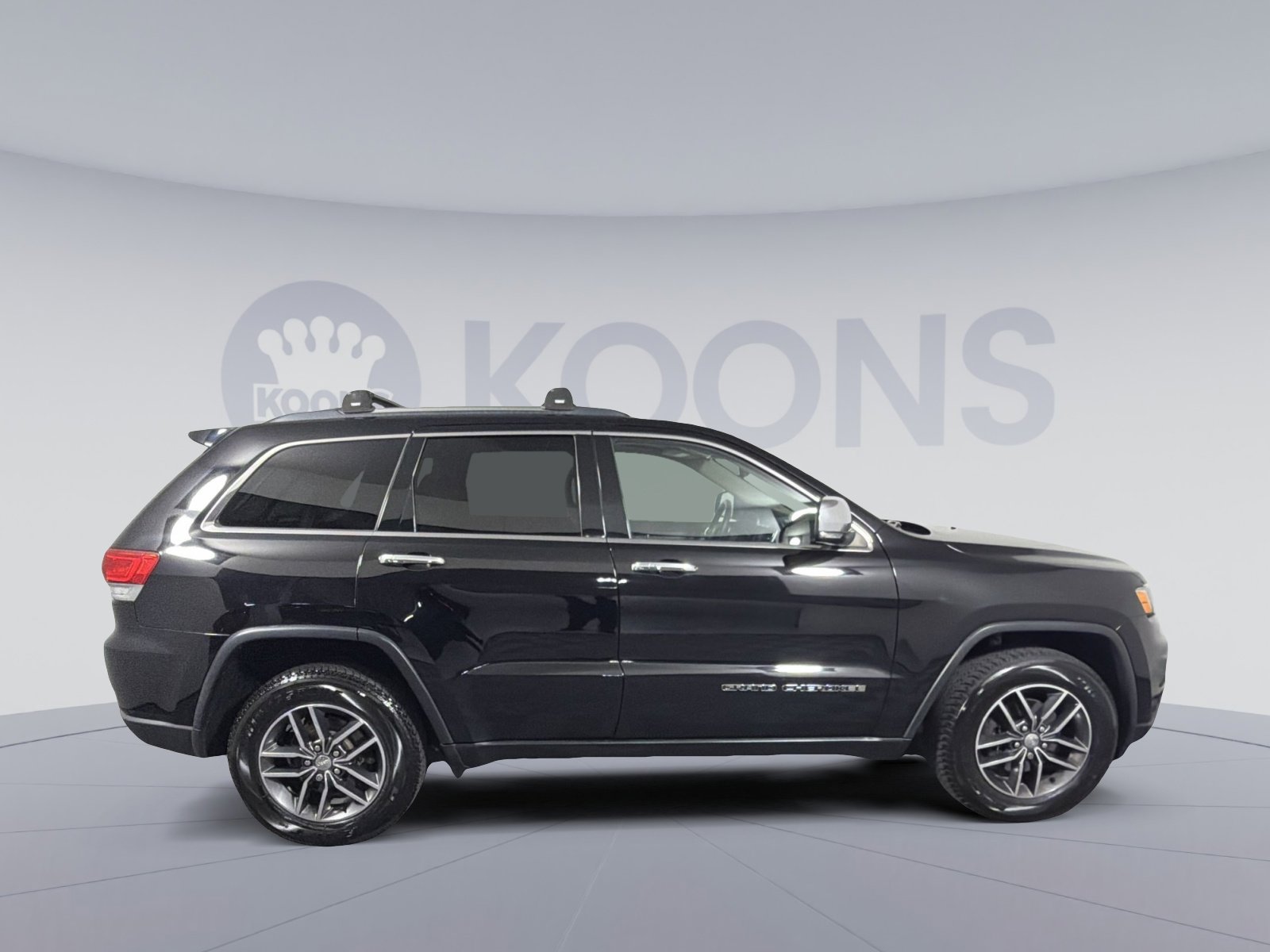 Used 2017 Jeep Grand Cherokee Limited image 8
