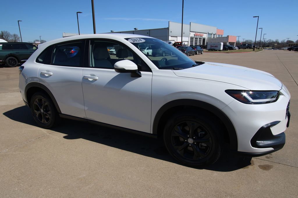 Used 2024 Honda HR-V LX image 3