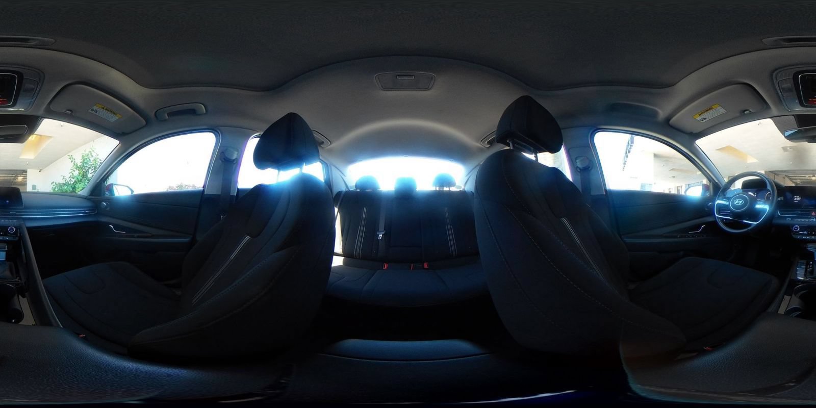 Used 2025 Hyundai Elantra SEL FWD image 43