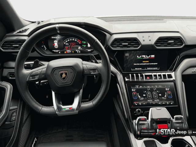 Used 2022 Lamborghini Urus AWD/4WD image 12