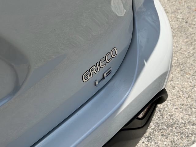 Used 2023 Toyota Highlander LE FWD image 17