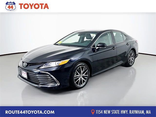 Used 2024 Toyota Camry XLE w/ Cold Weather Package