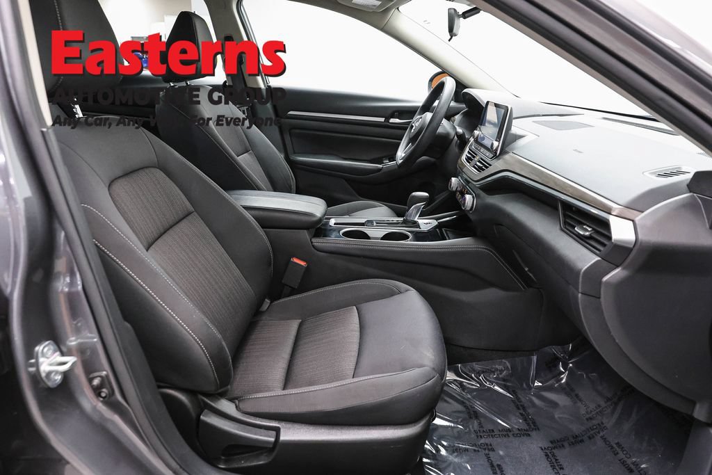 Used 2023 Nissan Altima 2.5 SV FWD image 24