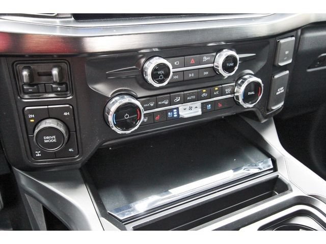 New 2026 Ford F250 Lariat w/ Black Appearance Package AWD/4WD image 17