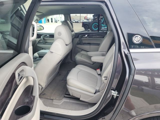 Used 2015 Buick Enclave Leather image 19