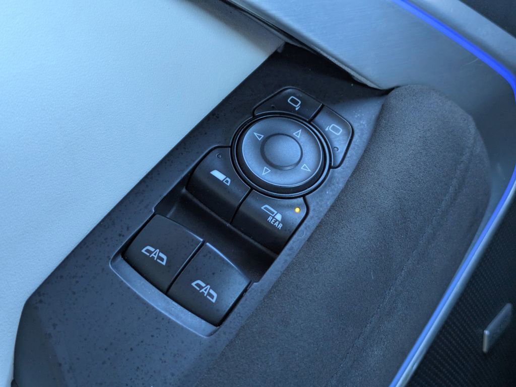 Used 2016 Chevrolet Camaro SS image 35