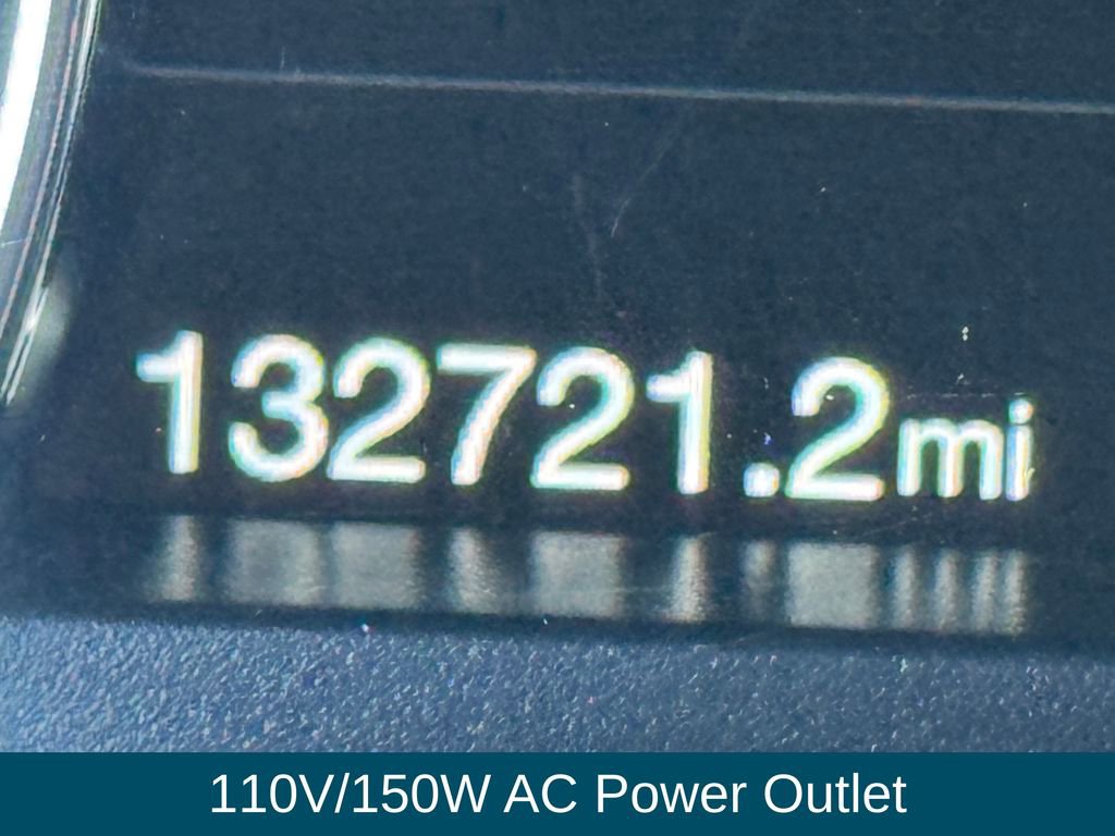 Used 2018 Ford Expedition XLT w/ Equipment Group 202A AWD/4WD image 13
