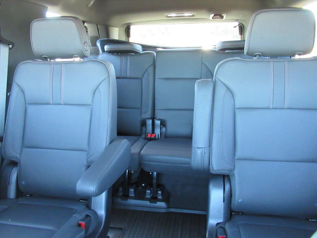 Used 2022 Chevrolet Tahoe RST w/ Luxury Package AWD/4WD image 16