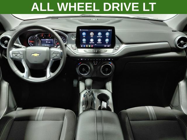 Certified 2025 Chevrolet Blazer LT AWD/4WD image 2