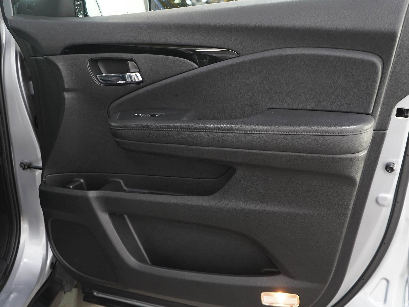 Used 2021 Honda Passport Elite image 9
