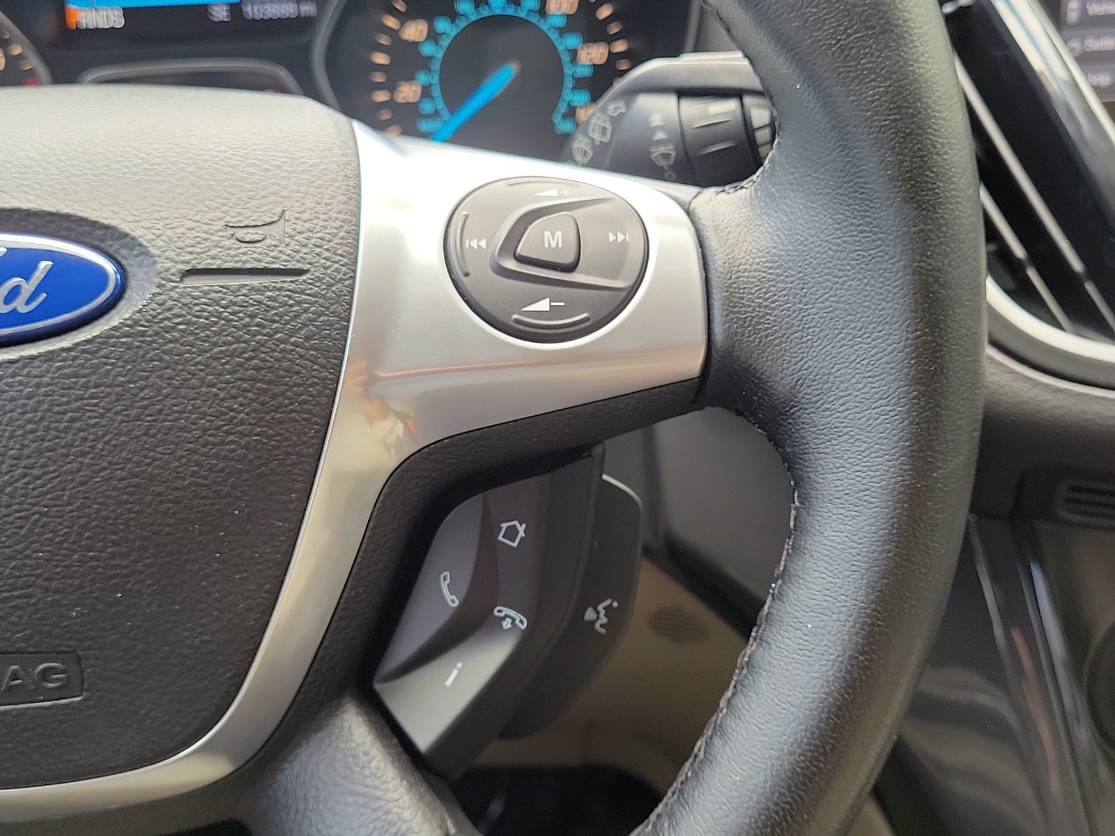 Used 2014 Ford Escape Titanium FWD image 21
