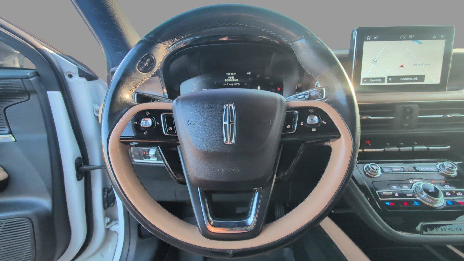 Used 2022 Lincoln Corsair Reserve w/ Elements Package FWD image 28