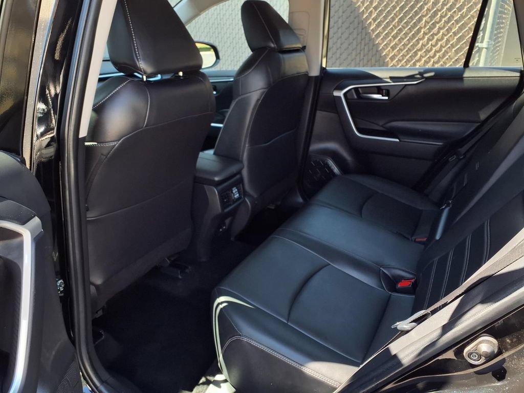 Used 2024 Toyota RAV4 XLE Premium FWD image 20