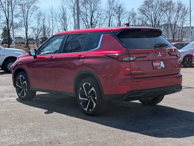 Used 2022 Mitsubishi Outlander ES image 4