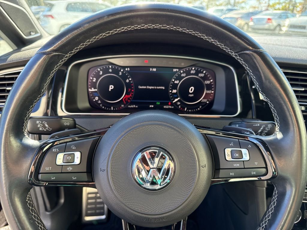 Used 2019 Volkswagen Golf R 4-Door image 22