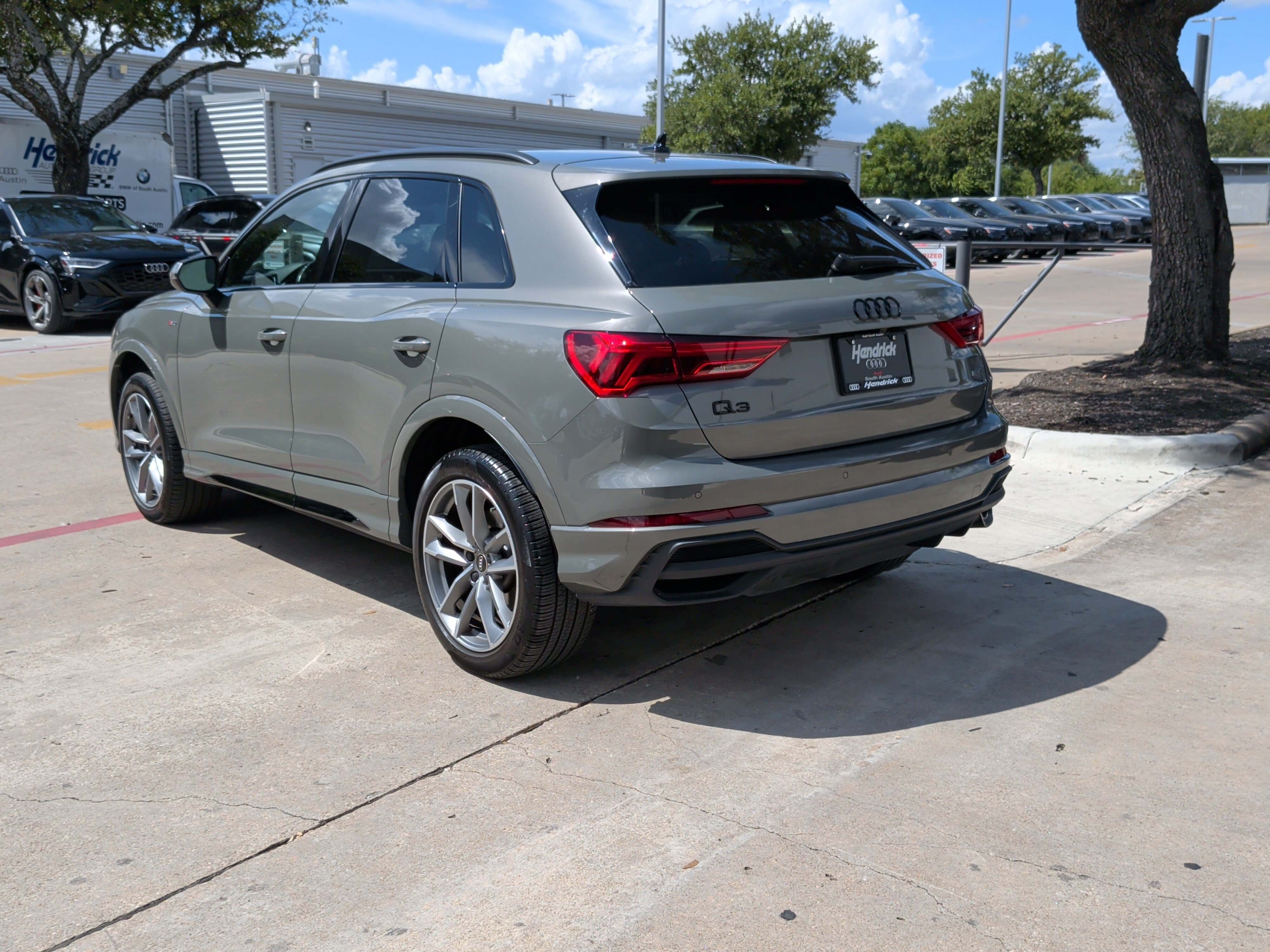 Certified 2024 Audi Q3 2.0T Premium AWD/4WD image 8