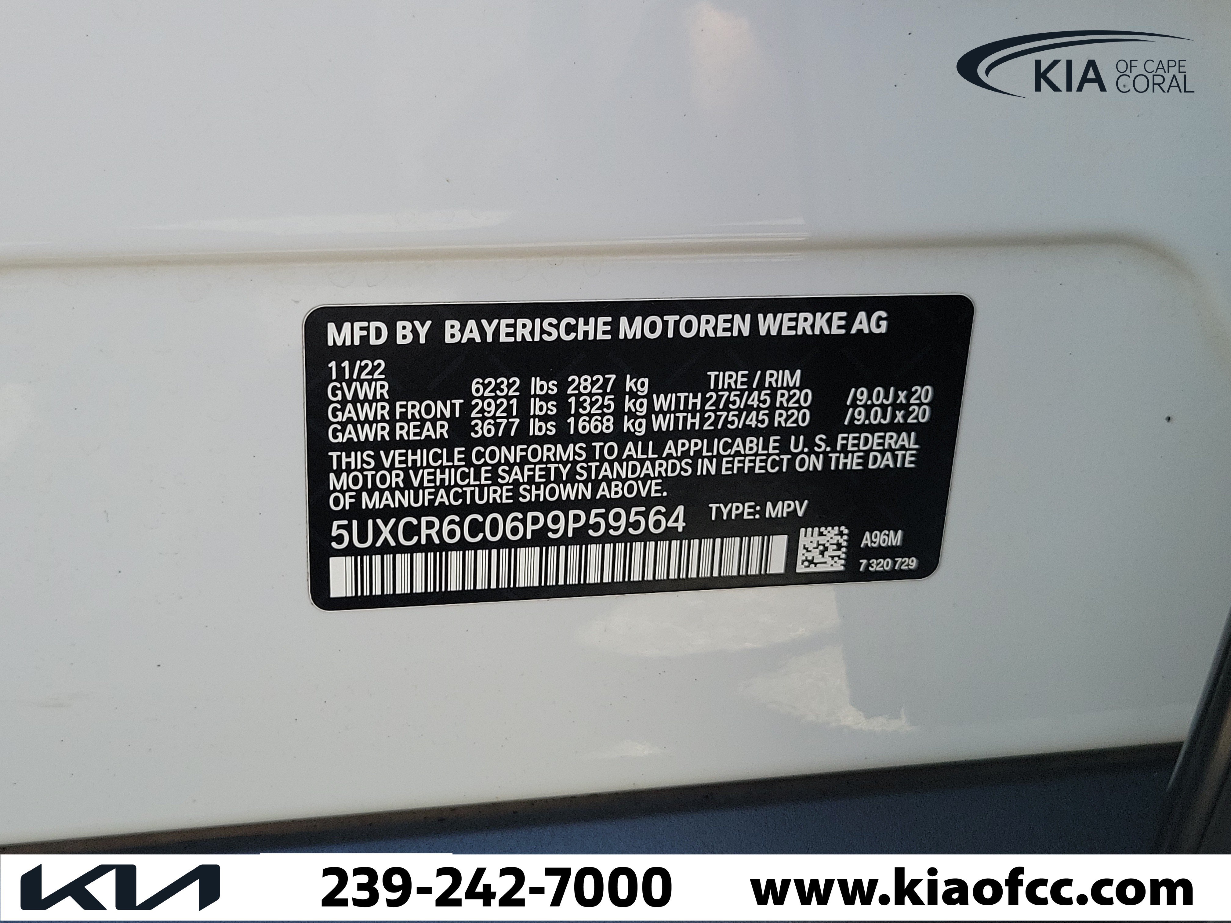Used 2023 BMW X5 xDrive40i w/ Premium Package AWD/4WD image 32