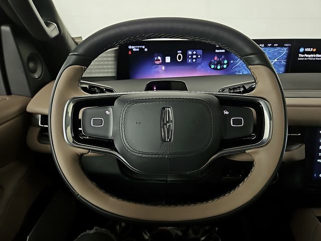 New 2026 Lincoln Navigator L Black Label AWD/4WD image 17