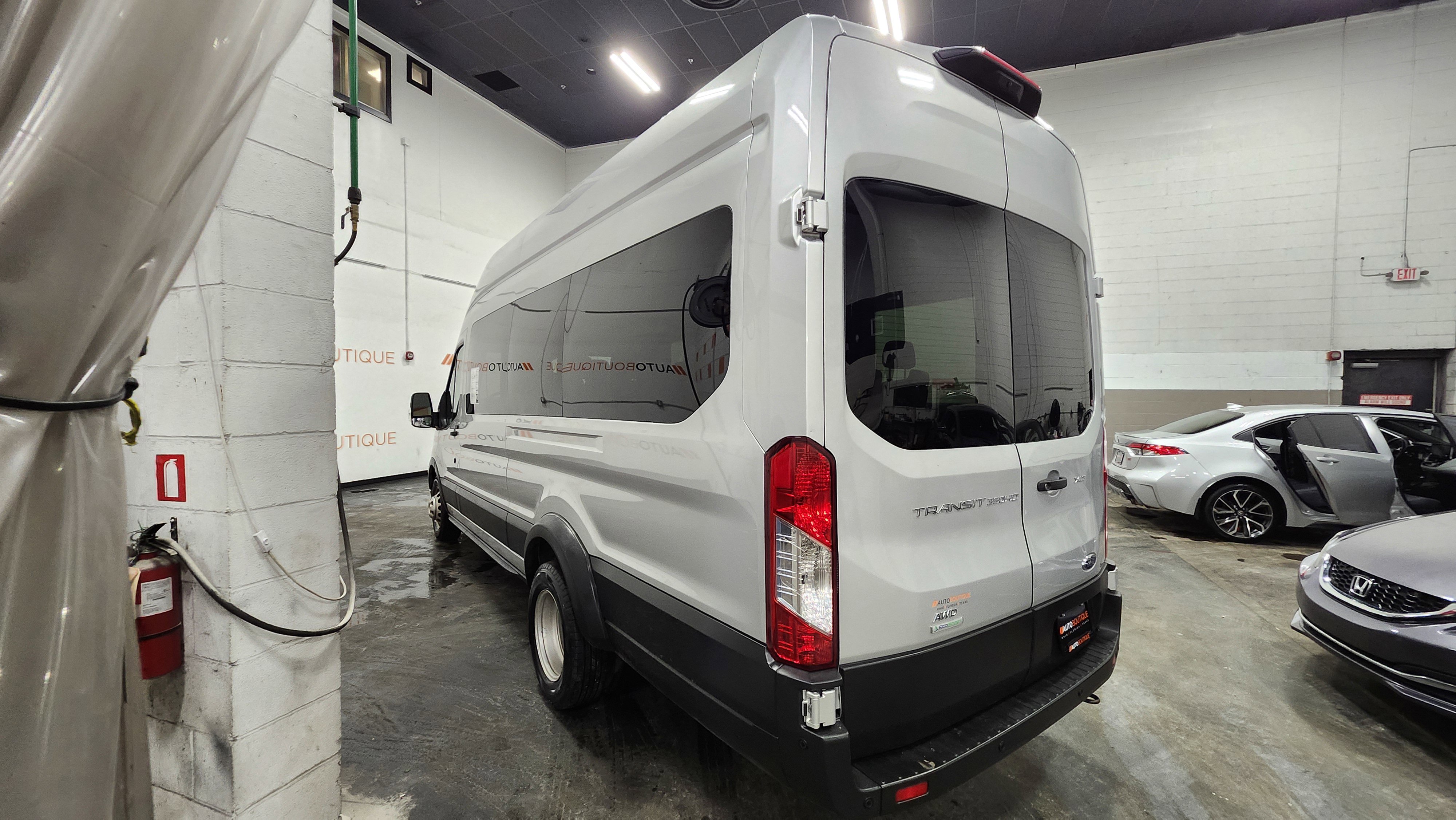 Used 2022 Ford Transit 350 XLT image 14