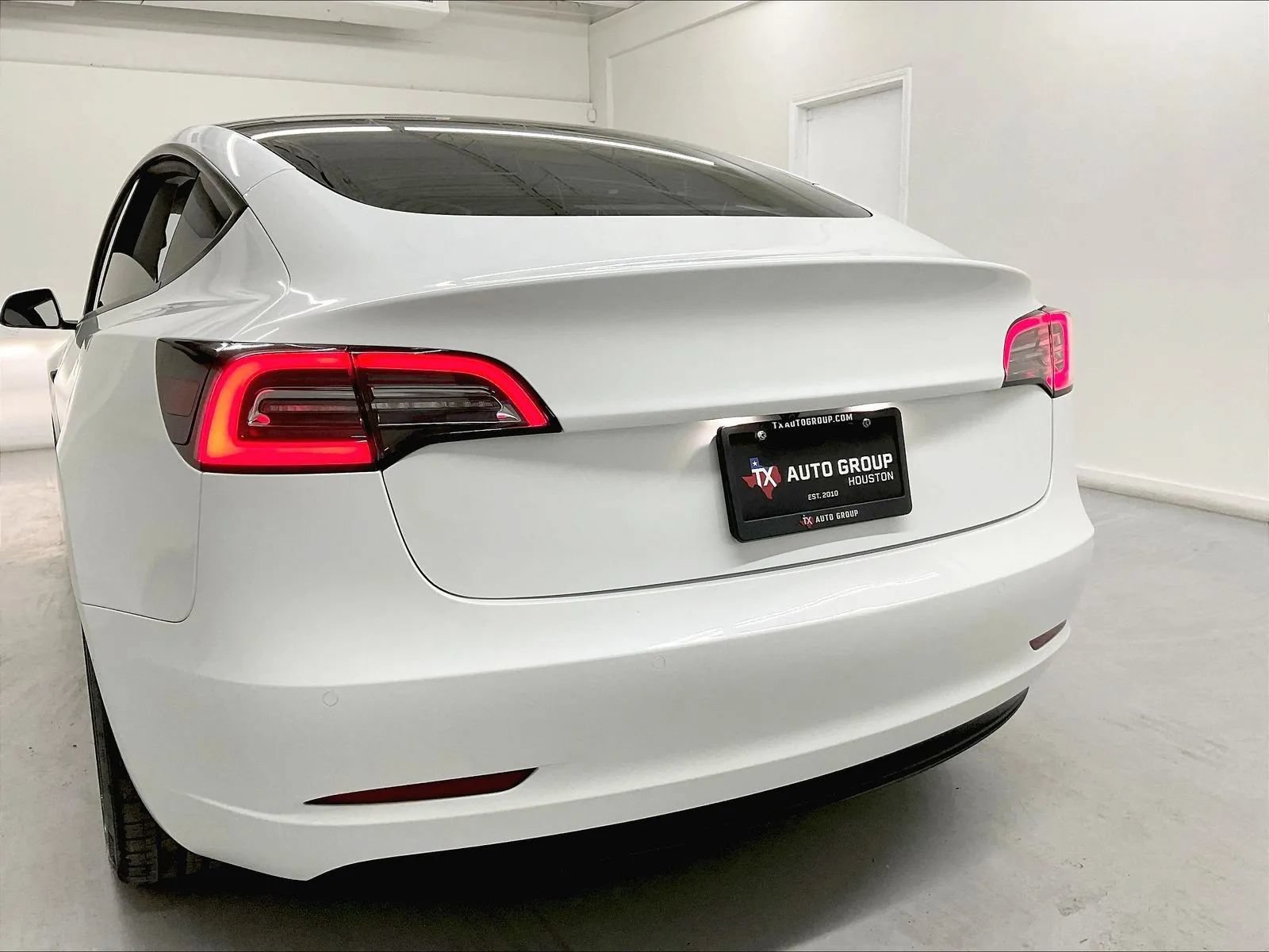 Used 2022 Tesla Model 3 Long Range AWD/4WD image 47