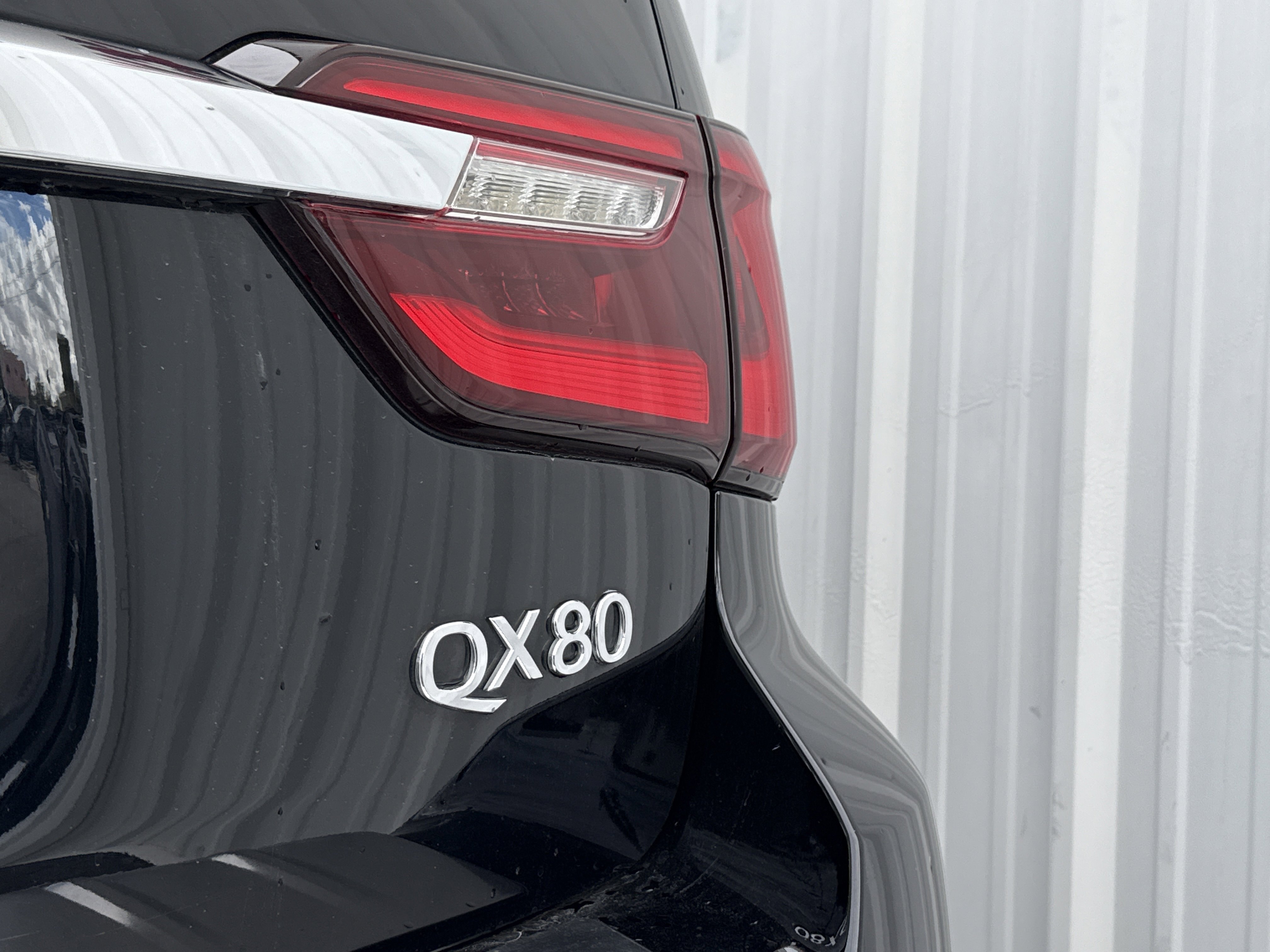 Used 2019 INFINITI QX80 Luxe w/ Proassist Package image 7