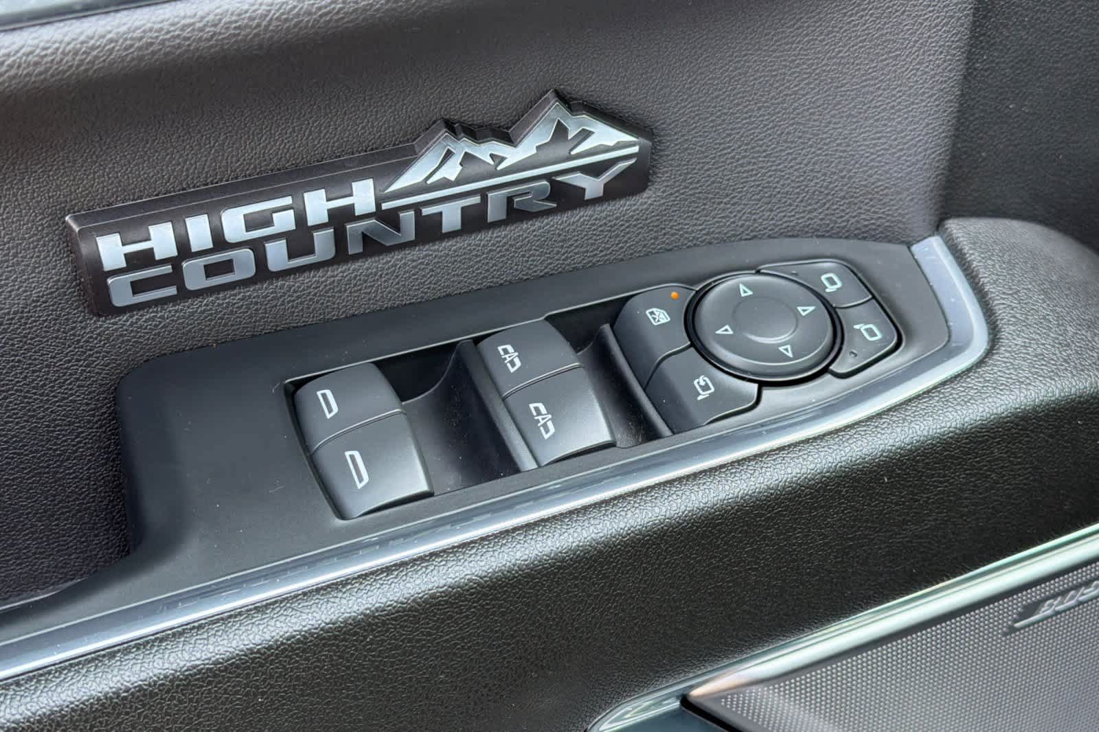 Used 2023 Chevrolet Silverado 1500 High Country w/ Max Trailering Package AWD/4WD image 13