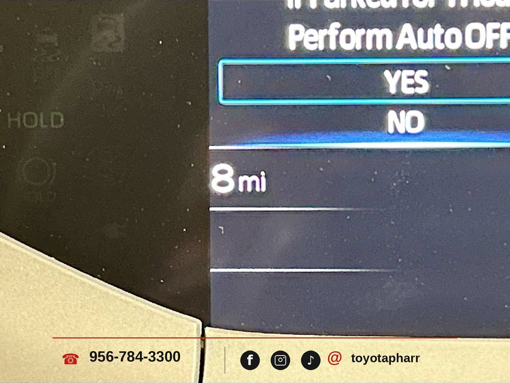 New 2026 Toyota Prius Plug-In Hybrid FWD image 11