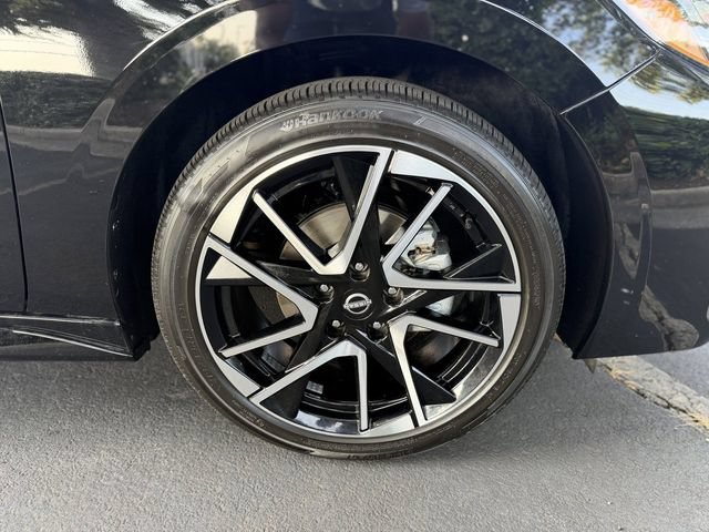 Used 2025 Nissan Sentra SR w/ SR Premium Package FWD image 43