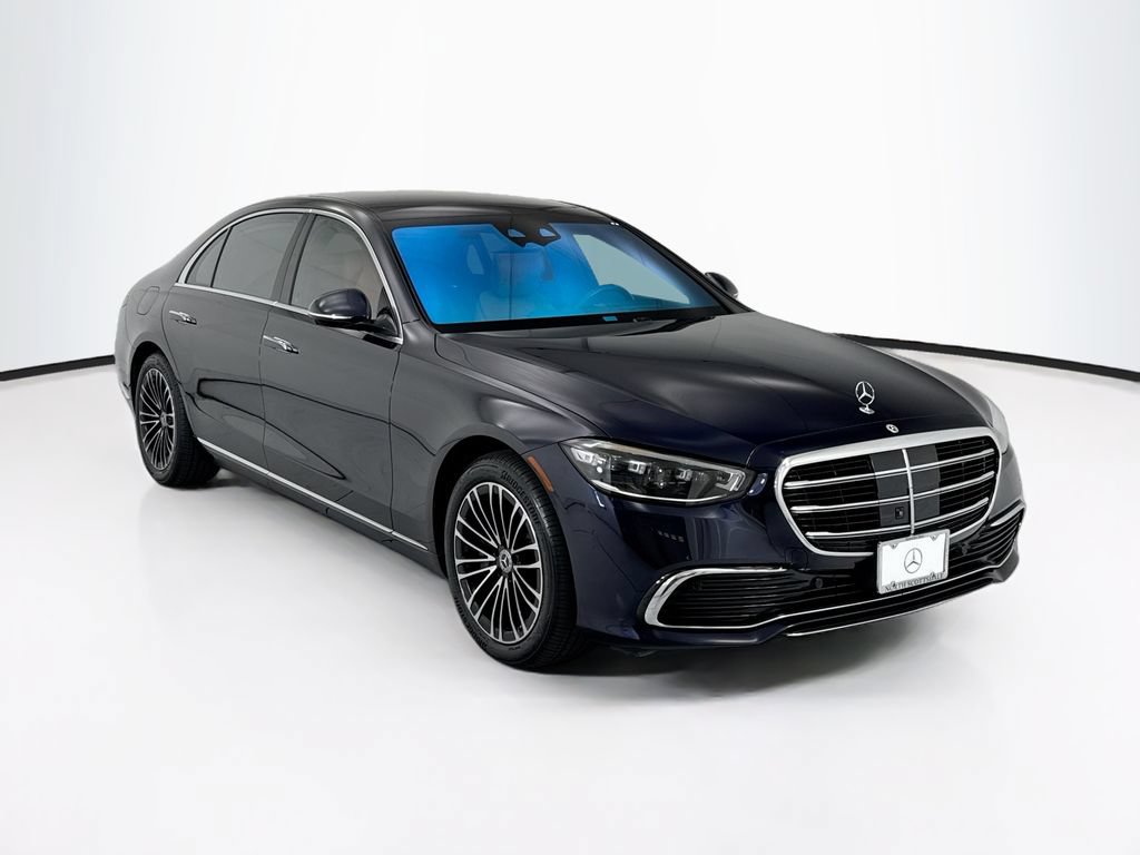Certified 2023 Mercedes-Benz S 580e 4MATIC Sedan image 3