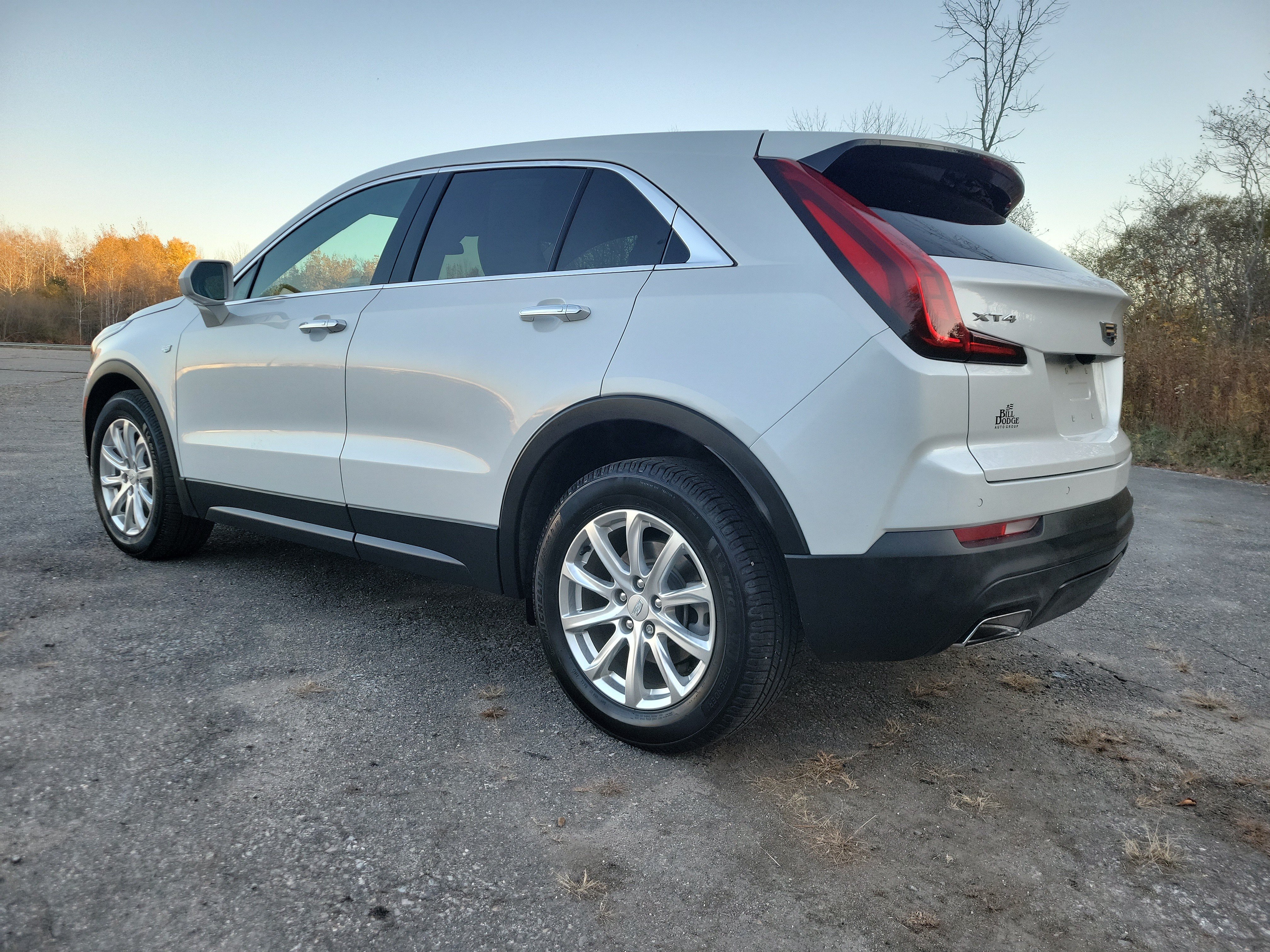 Used 2020 Cadillac XT4 Luxury w/ Cold Weather Package FWD image 7