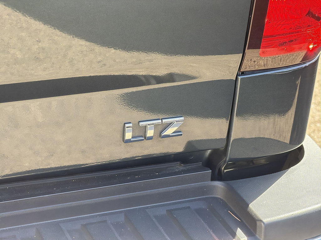 Used 2019 Chevrolet Silverado 2500 LTZ w/ Duramax Plus Package AWD/4WD image 29
