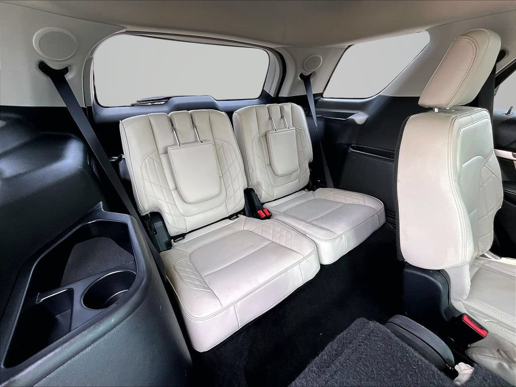 Used 2017 Ford Explorer Platinum AWD/4WD image 29