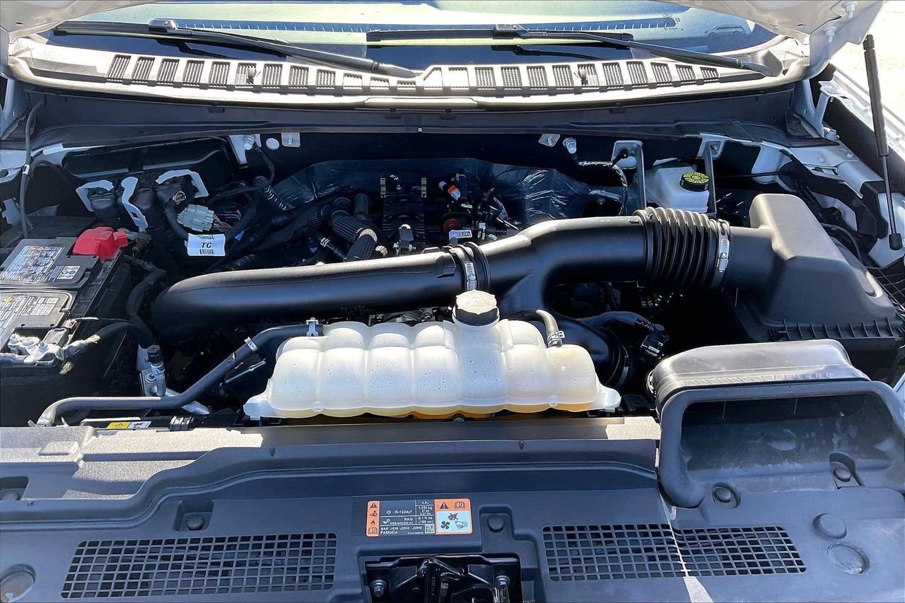 Used 2025 Ford Expedition Tremor image 40