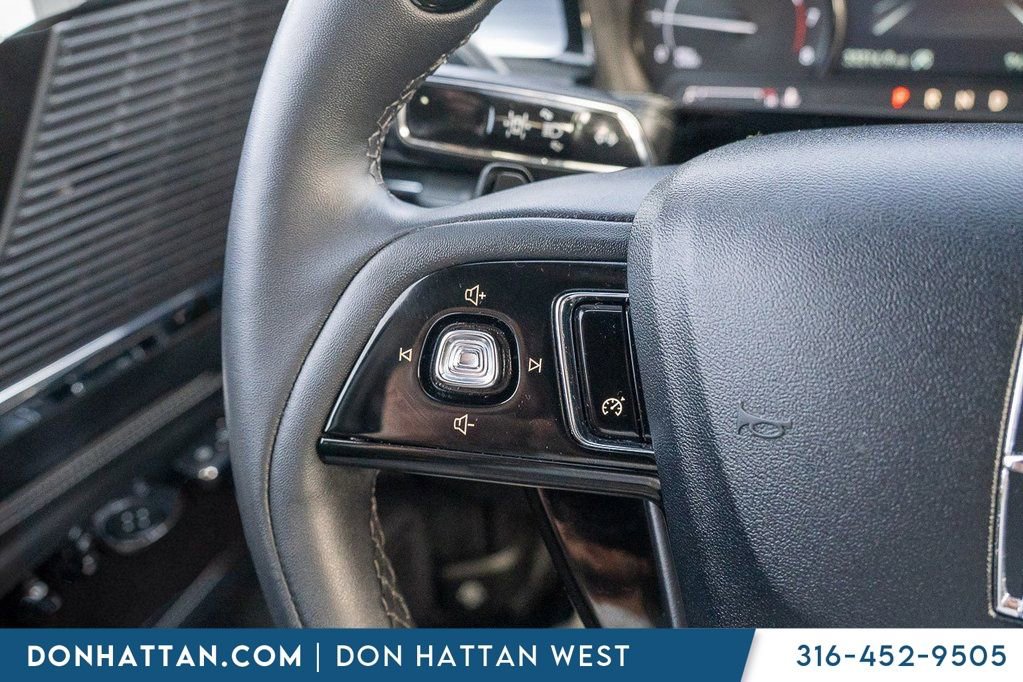 Used 2022 Lincoln Corsair AWD w/ Equipment Group 101A image 11
