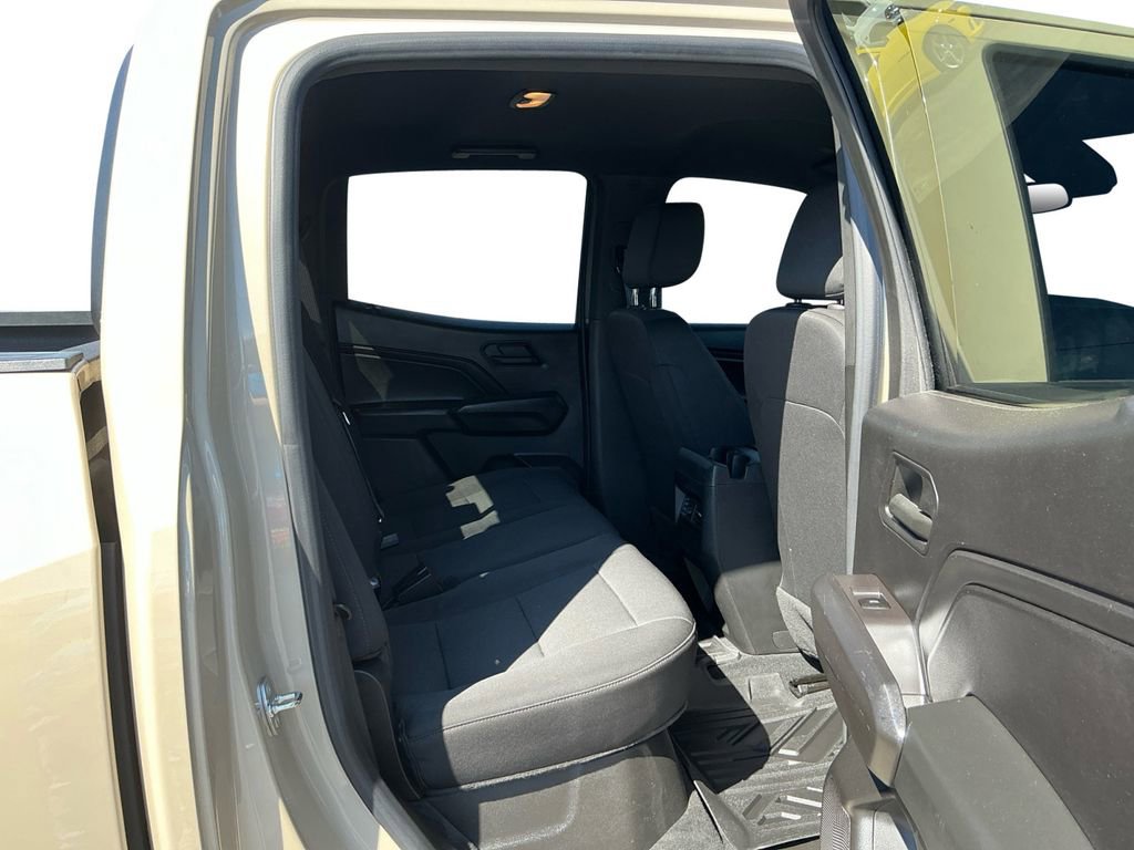 Used 2023 Chevrolet Colorado Trail Boss w/ Technology Package AWD/4WD image 23