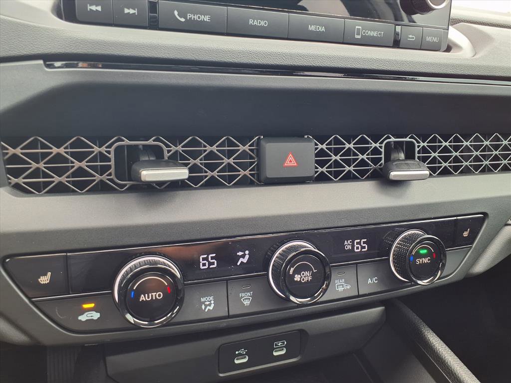 Certified 2025 Honda Accord SE image 8