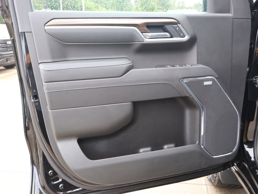 New 2026 Chevrolet Silverado 1500 LT Trail Boss w/ LT Trail Boss Premium Package AWD/4WD image 12
