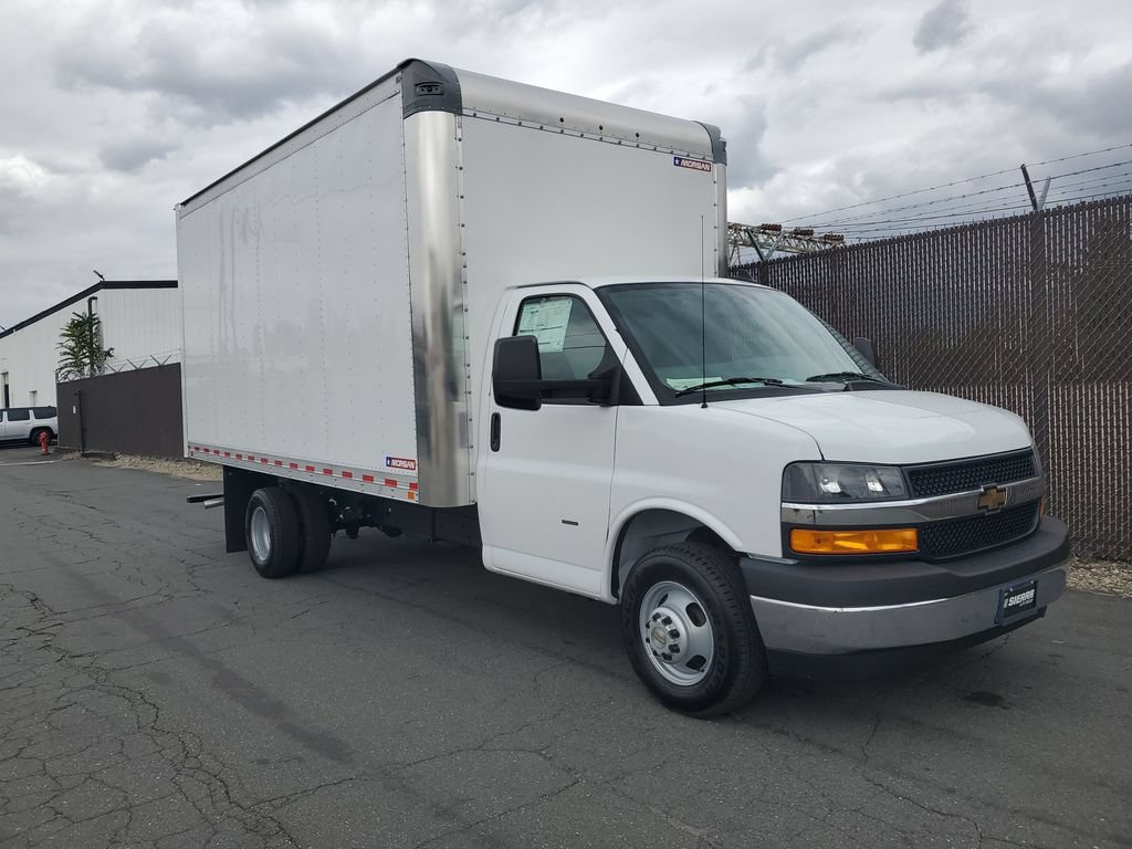 New 2026 Chevrolet Express 3500 w/ Power Convenience Package RWD image 3