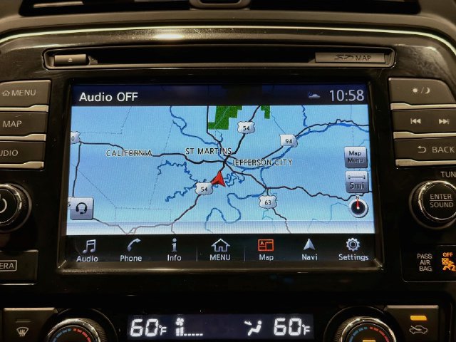 Used 2018 Nissan Maxima Platinum FWD image 12